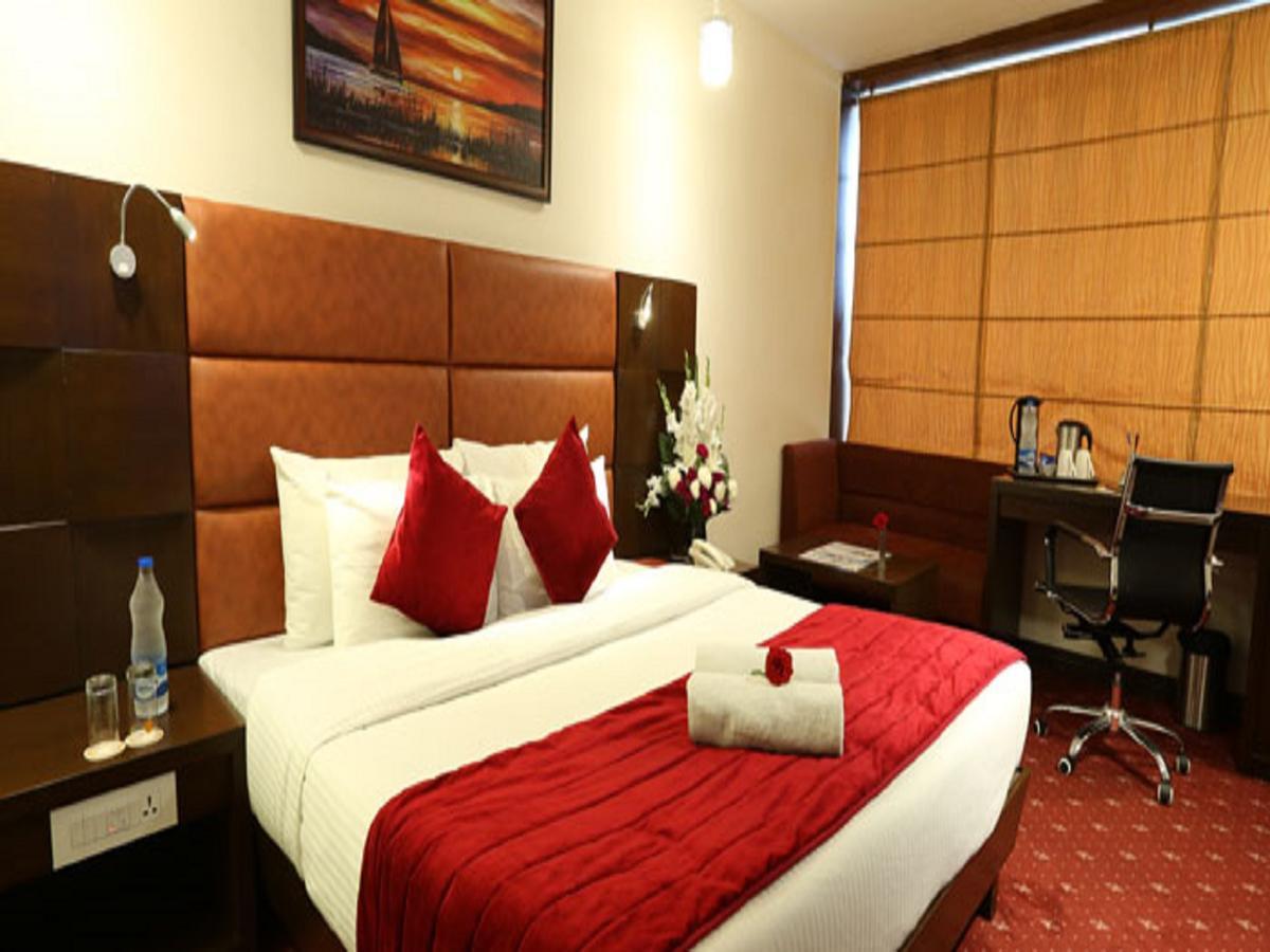 Sunbeam Premium Otel Zirakpur Dış mekan fotoğraf